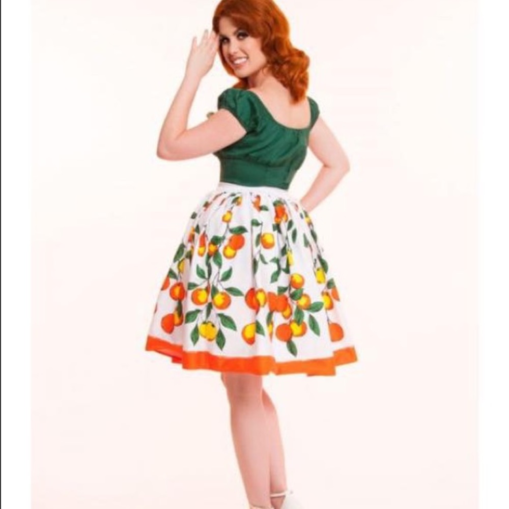 PUG Jenny Oranges skirt 4x